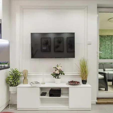 Lumina 3 Bedroom Apart Park Szczesliwicki *