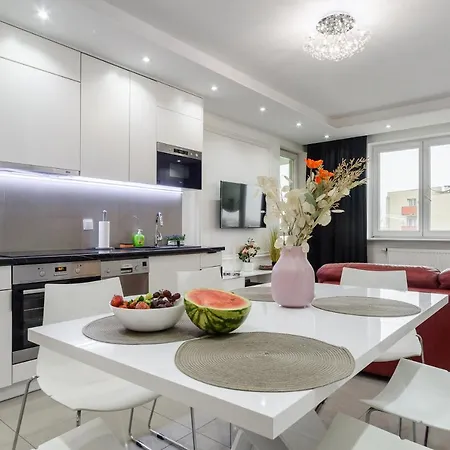 Lumina 3 Bedroom Apart Park Szczesliwicki