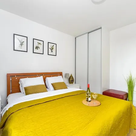 Lumina 3 Bedroom Apart Park Szczesliwicki * Varsovia