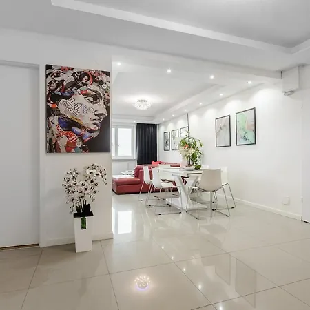 Lumina 3 Bedroom Apart Park Szczesliwicki *